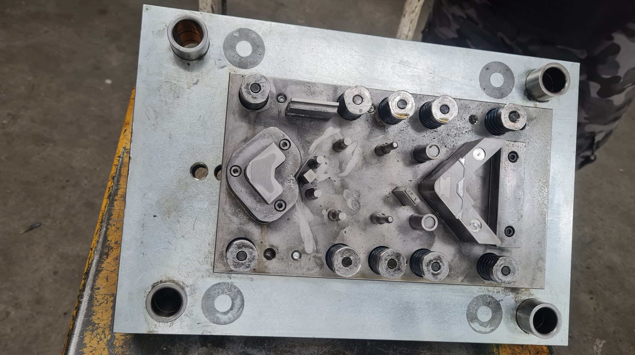 SEL Engineering 2021 Ltd press line and tooling setup